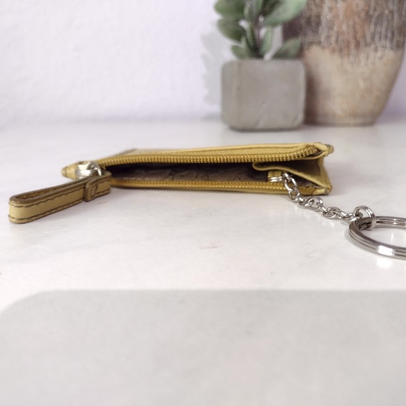 Vintage Coach Leather Mini Skinny Card Case - Picture 5 of 8
